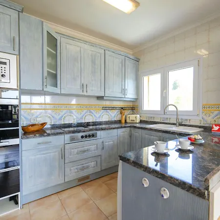 فيلة Gekko By Interhome *